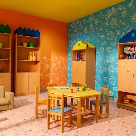 Jaz Neo Almazino, Almaza Bay Hotel Majid Abu Zayd Bagian luar foto