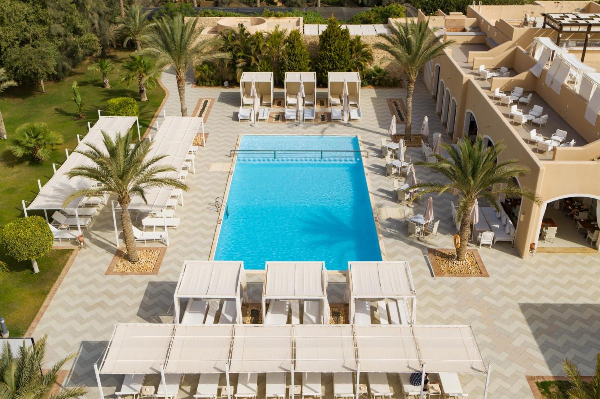 Jaz Neo Almazino, Almaza Bay Hotel Majid Abu Zayd Bagian luar foto