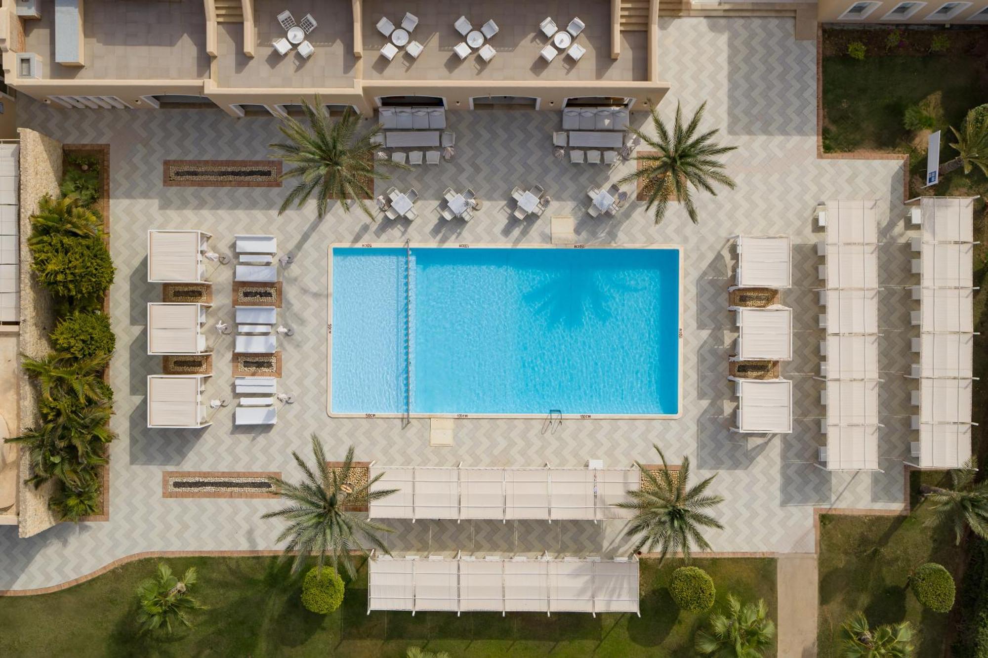 Jaz Neo Almazino, Almaza Bay Hotel Majid Abu Zayd Bagian luar foto