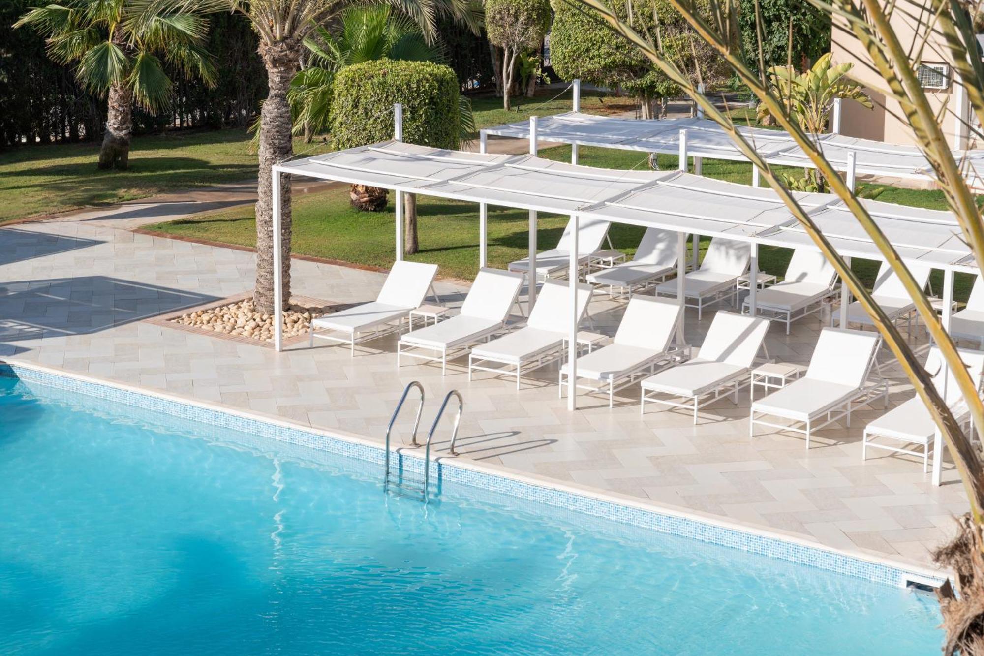 Jaz Neo Almazino, Almaza Bay Hotel Majid Abu Zayd Bagian luar foto